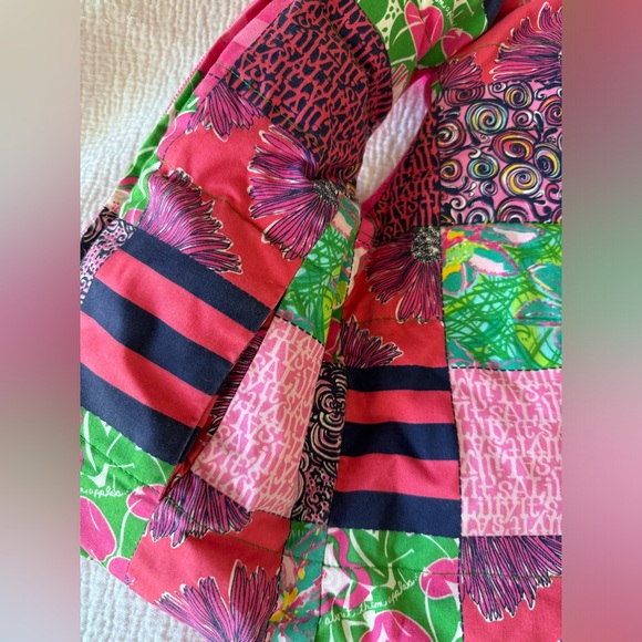 Lily Pulitzer 4T reversible vest pink fleece and pattern girl with pockets - Picture 5 of 7